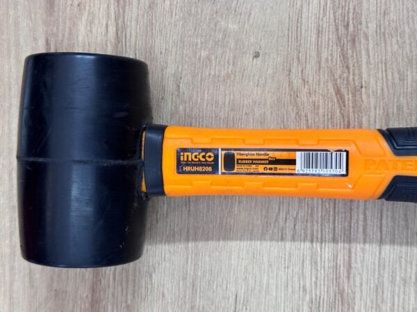 Martillo De Goma 8 Onzas Cabo Fibra Vidrio Ingco Total Mazo