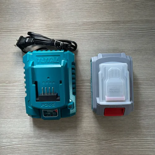 Combo 4 Amp Ah Bateria 20v + Cargador Carga Rapida Total